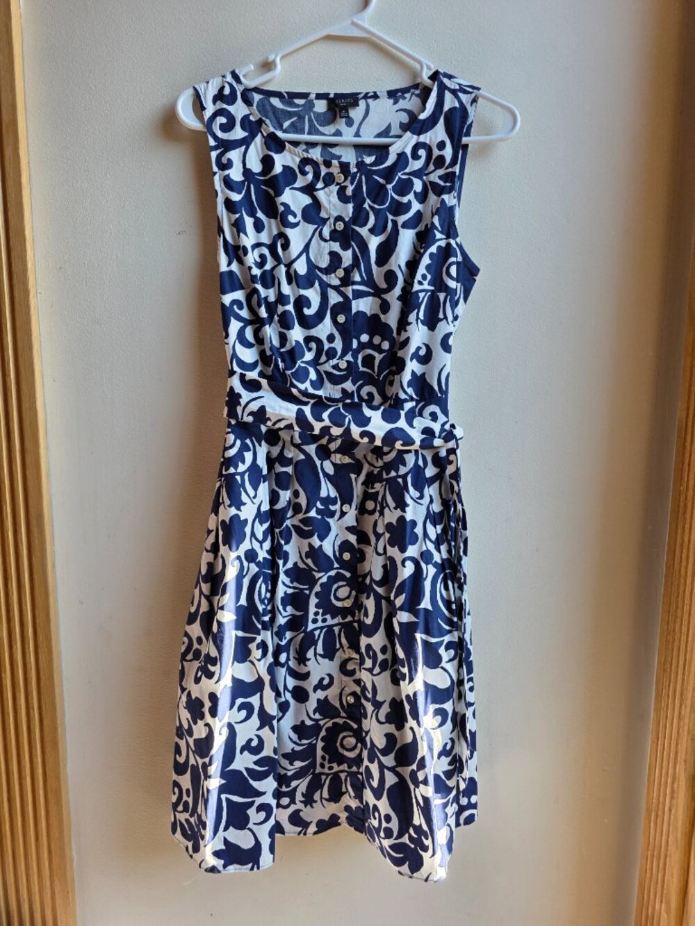 Talbots Navy/White Button Down Sleeveless Belted Dress Size 6 Petite